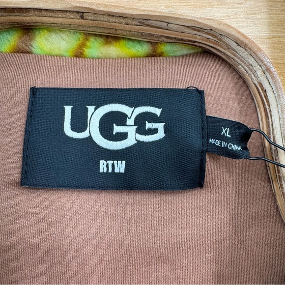 Ugg‎ Women’s XL Marlene Jacket Faux For Green Brown Pullover Jacket NWT - Picture 3 of 6